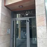 Ake *
